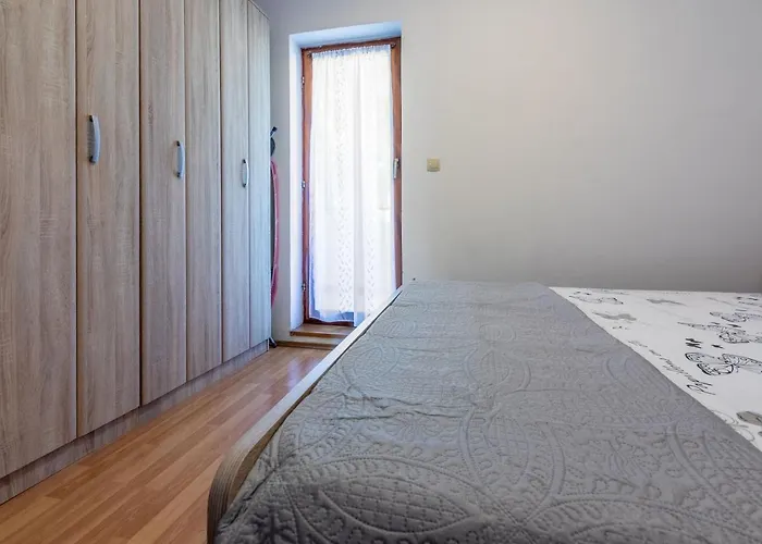 Armando Apartman *