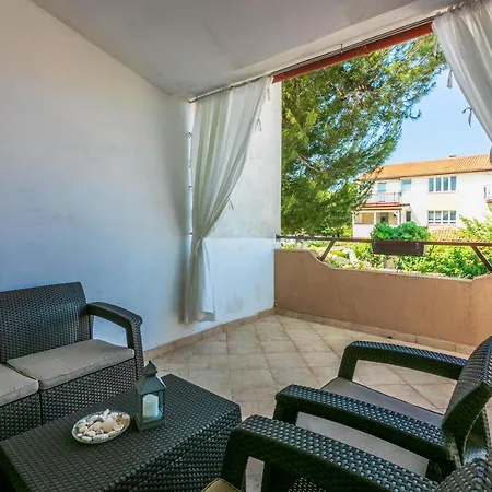 Armando Apartmán *